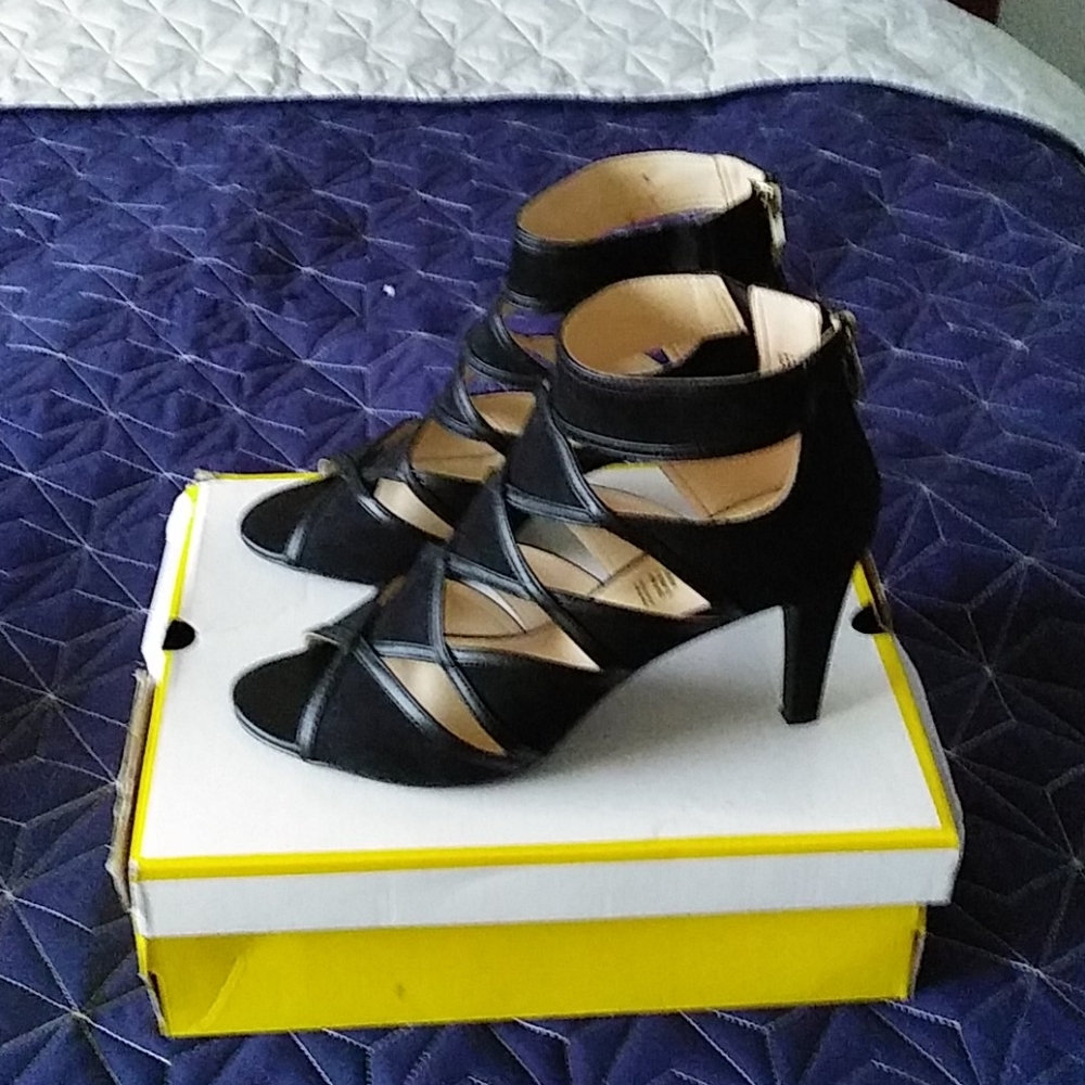 Dressy shoes